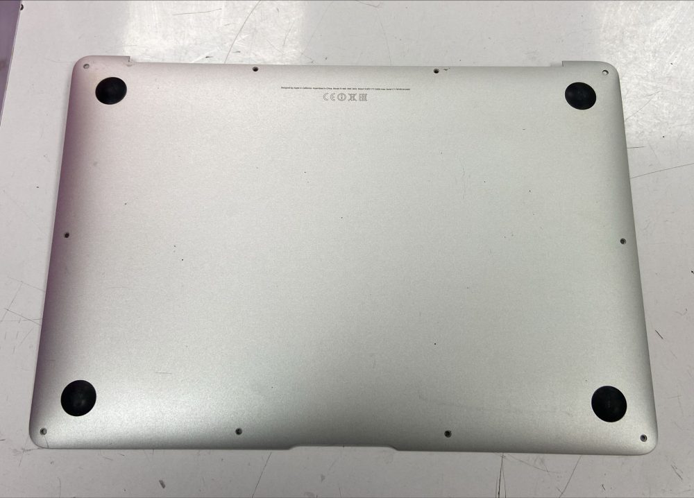 MacBook Air 13" A1466 Alt Kapak