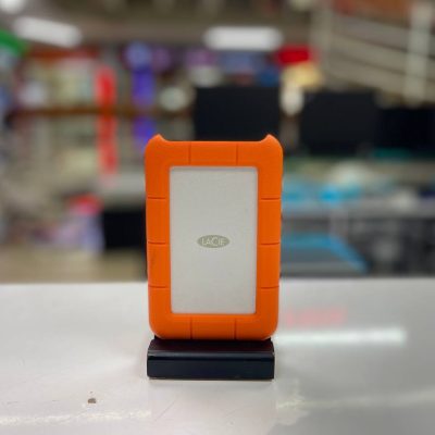 LaCie Rugged USB-C 2 TB, Taşınabilir Harici Sabit Sürücü, Düşmeye, Darbeye, Toza ve Yağmura Dayanıklı, Mac ve PC için, USB-A Kablosu olmadan USB-C dahil, Data Rescue Services (2.el)