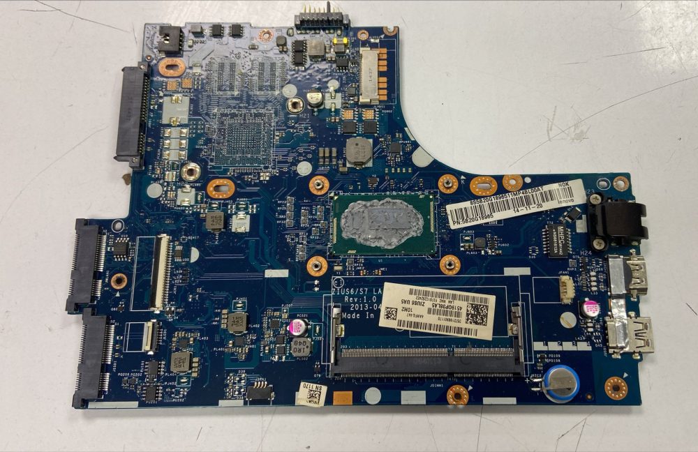 Lenovo İdeapad M30-70 Anakart LA-A321P - Görsel 2